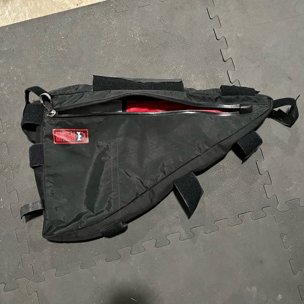 Revelate designs surly Frame Bag size large(9)